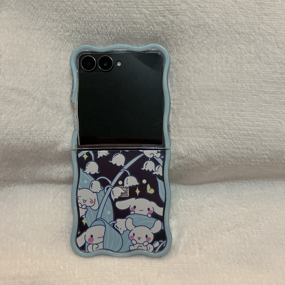 Galaxy Z Flip 7 Cinnamoroll Phone Case